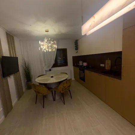 The Luxe Heaven - 13 Septembrie * 布加勒斯特